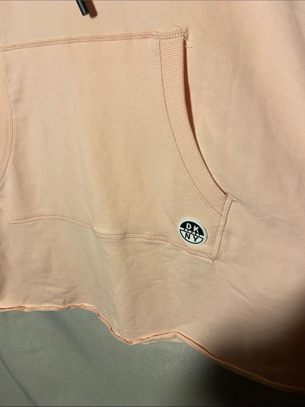 DKNY Peach Short-Sleeve Hooded Tunic with Black Logo Drawstrings. Size L/G/G - Picture 7 of 10